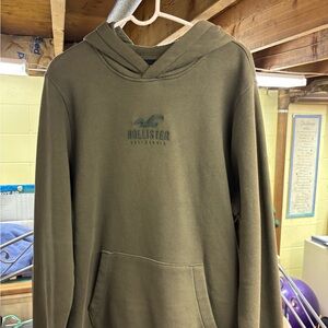 Hollister Men's Hoodie in Olive